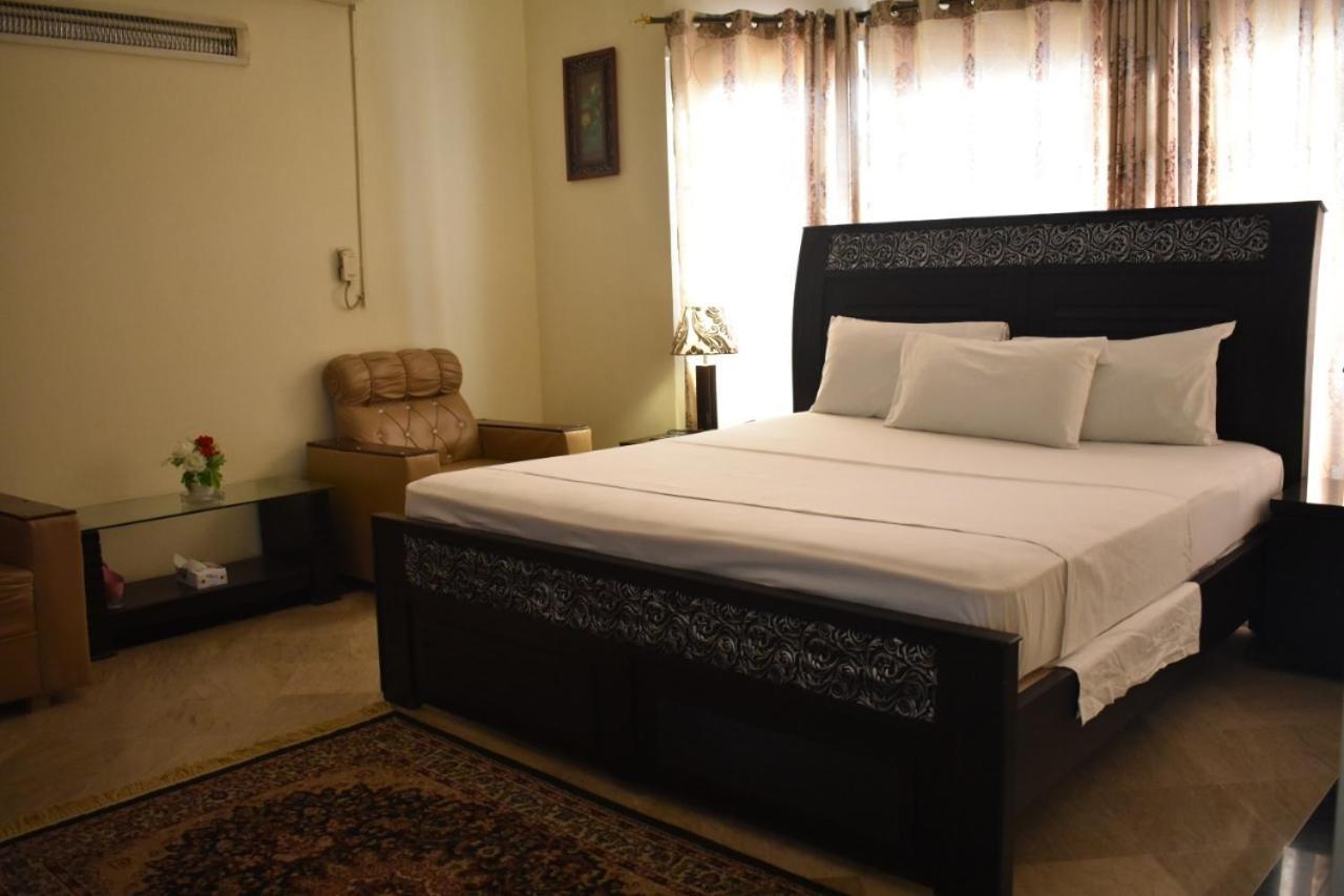 Mulberry Residence Luxury Rooms Исламабад Экстерьер фото